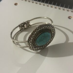 Vintage southwest style turquoise cuff bracelet 8”